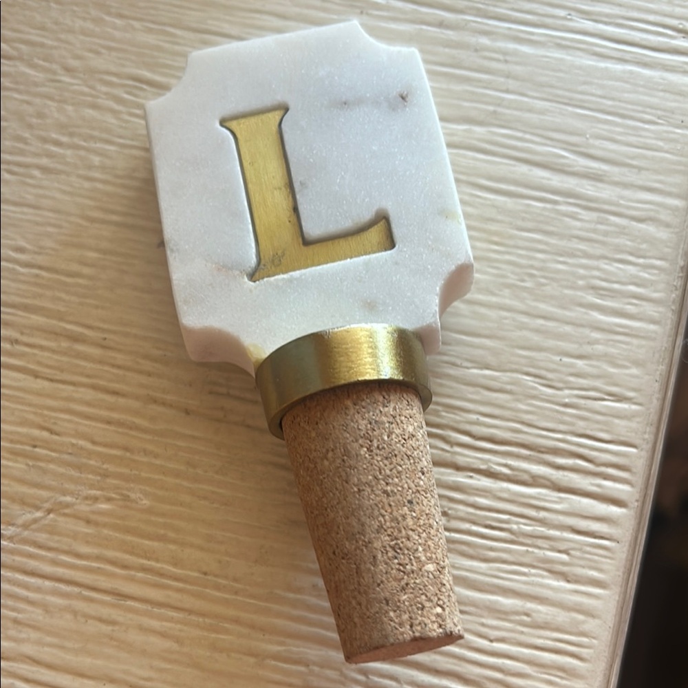 Marble Wine Stopper with Gold Letter L